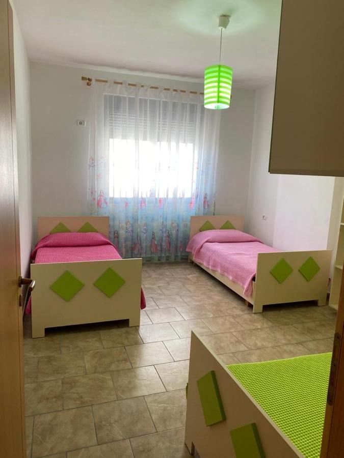 Апартаменти Agaraj Apartament Орікум Екстер'єр фото